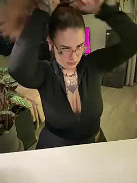 NyxTattoo online show from 16, 2, 2026