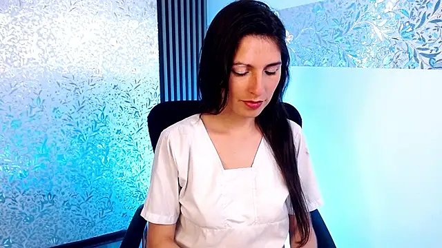 MiaVelasquez01 online show from 13, 4, 2026