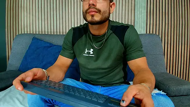 Vans Ross online show from 10, 2, 2026