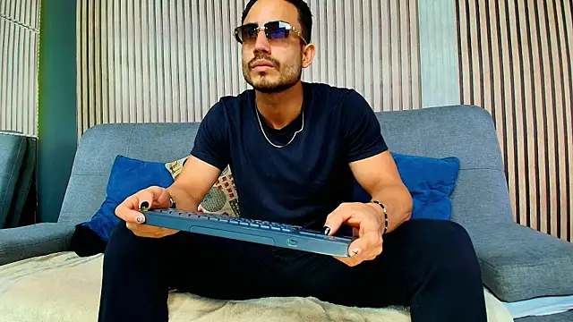 Vans Ross online show from 20, 4, 2026