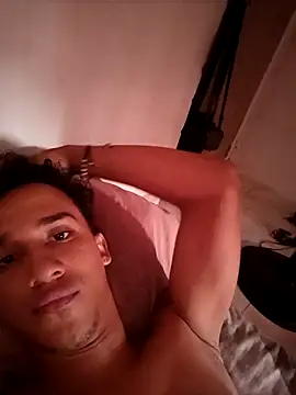 Snapshot of Luisthebigdick chatting on 15, 1, 2026 Luisthebigdick online show from 15, 1, 2026