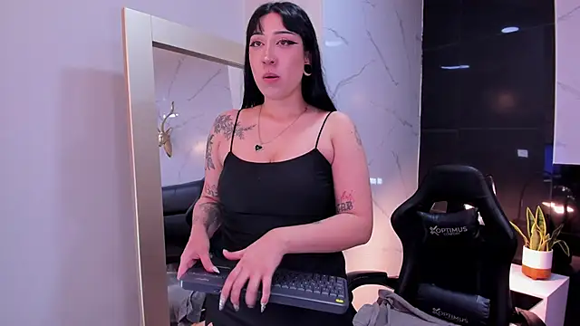 KomiCatt online show from 16, 4, 2026