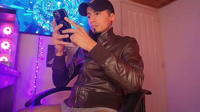 pauldocux  online show from 16, 1, 2026