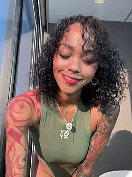 Snapshot of LizStorm_ chatting on 7, 7, 2026 LizStorm online show from 7, 7, 2026