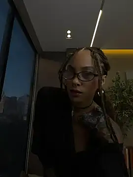 Snapshot of LizStorm_ chatting on 27, 7, 2026 LizStorm online show from 27, 7, 2026