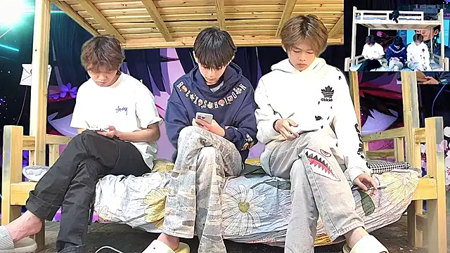 xiaohuangren01 online show from 1, 3, 2026