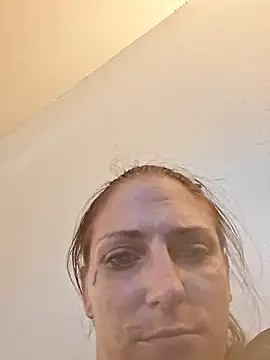 Snapshot of LadySn0w26 chatting on 23, 4, 2026 LadySn0w26 online show from 23, 4, 2026