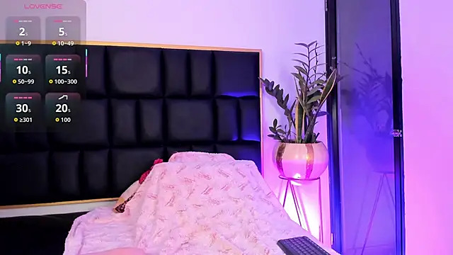 Emma collins01 online show from 31, 3, 2026