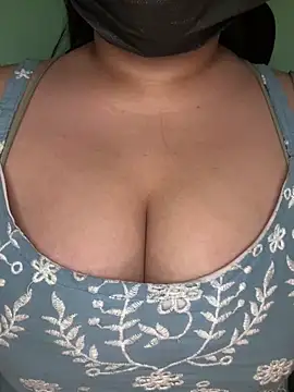 Snapshot of Praachiiii chatting on 1, 3, 2026 Praachiiii online show from 1, 3, 2026