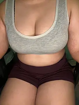 Snapshot of Praachiiii chatting on 11, 5, 2026 Praachiiii online show from 11, 5, 2026