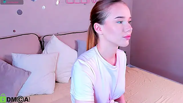 Snapshot of Nicole_Vasquez chatting on 4, 2, 2026 Nicole Vasquez online show from 4, 2, 2026