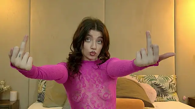 Snapshot of EllieWest chatting on 20, 7, 2026 EllieWest online show from 20, 7, 2026