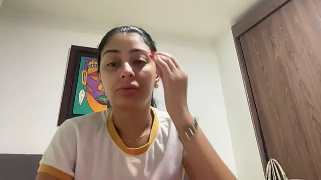 AbrilSantosxo online show from 17, 6, 2026