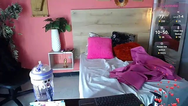 maria Turner1 online show from 27, 5, 2026
