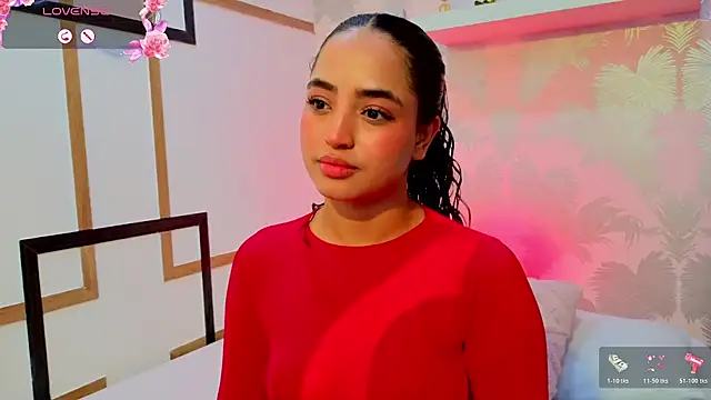 Snapshot of Emma_Thompssonn chatting on 20, 7, 2026 Emma Thompssonn online show from 20, 7, 2026