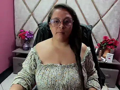 Snapshot of Sarah_Boobs_ chatting on 15, 1, 2026 Sarah Boobs online show from 15, 1, 2026