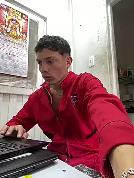 santiObrero online show from 4, 2, 2026