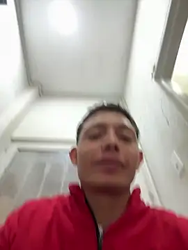 santiObrero online show from 11, 5, 2026