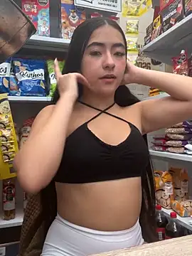 AuroraJohns Pink online show from 18, 2, 2026