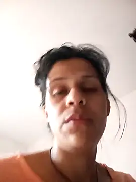 Snapshot of mitzukywinteer chatting on 1, 2, 2026 mitzukywinteer online show from 1, 2, 2026