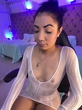 Auri   online show from 1, 4, 2026