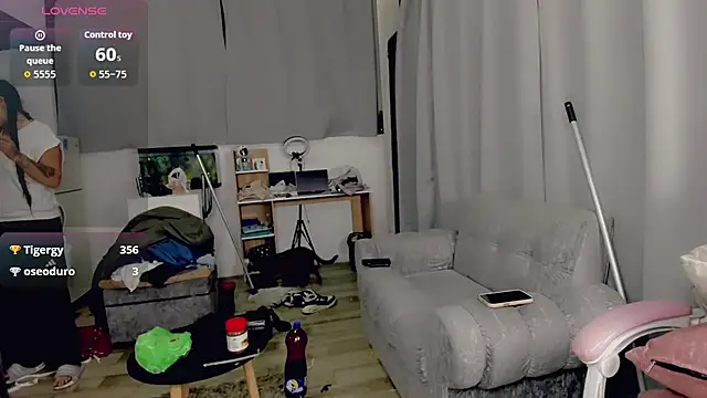VictoriaHoneyy online show from 17, 5, 2026