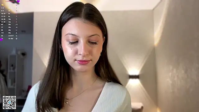 LouiseChavez online show from 18, 4, 2026