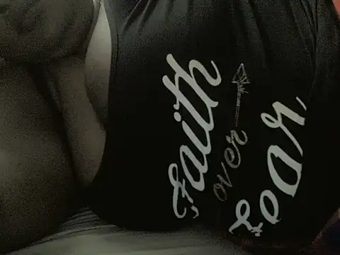 champers1234 online show from 17, 4, 2026