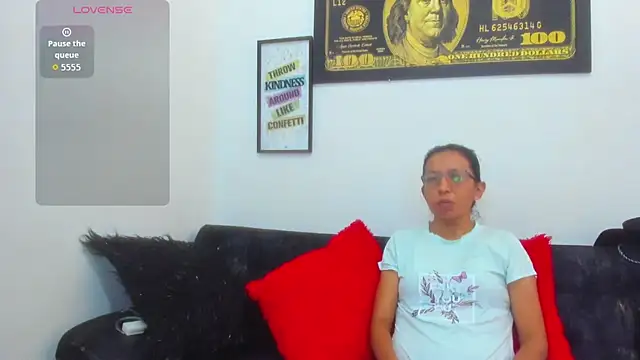 Livia Coxs online show from 6, 3, 2026