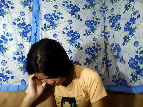 PinaySkinnyJust18 online show from 4, 4, 2026