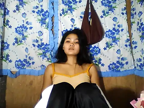 PinaySkinnyJust18 online show from 10, 5, 2026