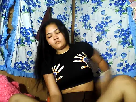 Snapshot of PinaySkinnyJust18 chatting on 22, 6, 2026 PinaySkinnyJust18 online show from 22, 6, 2026