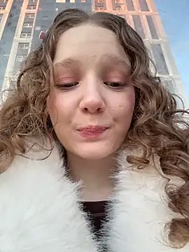 outside rosy online show from 21, 3, 2026