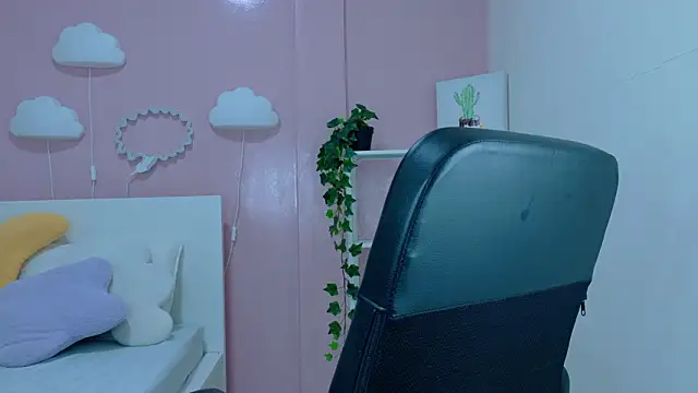 Snapshot of AmmyRouse__ chatting on 13, 2, 2026 AmmyRouse online show from 13, 2, 2026