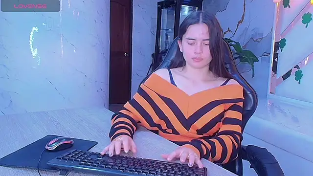 Qetsyah tf online show from 24, 3, 2026