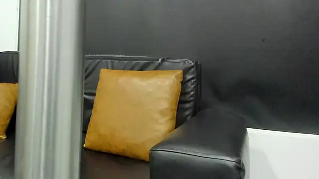 KiaraBlack 01 online show from 24, 2, 2026