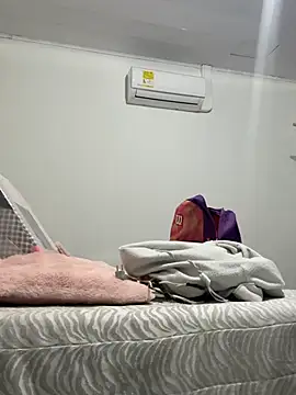 KathiaJenner online show from 28, 2, 2026