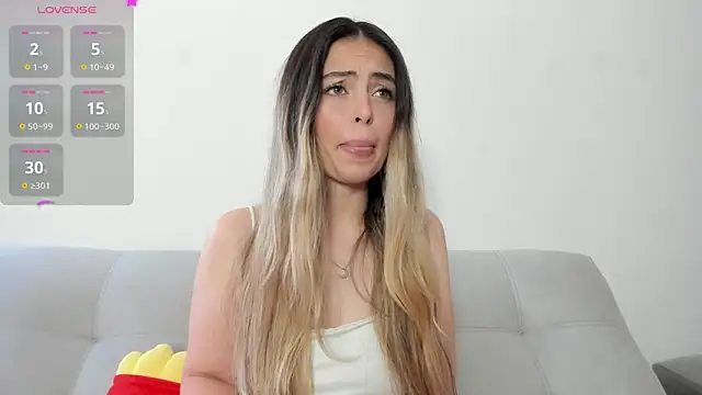 Fernanda aaaa online show from 25, 6, 2026