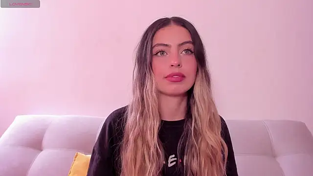 Fernanda aaaa online show from 17, 7, 2026