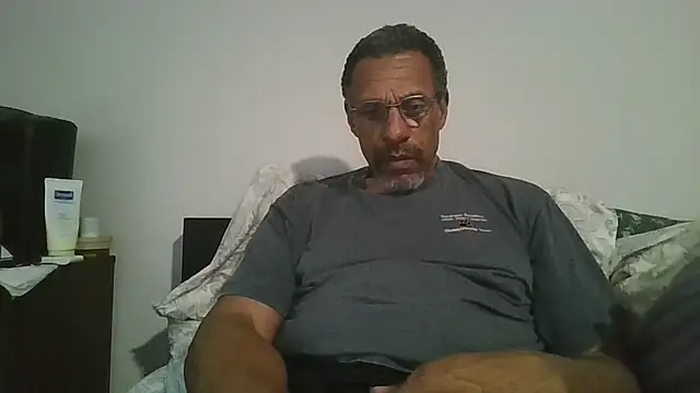 Snapshot of swimmer2496 chatting on 8, 3, 2026 swimmer2496 online show from 8, 3, 2026