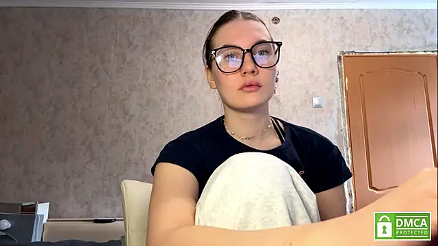 Jolievic online show from 6, 3, 2026