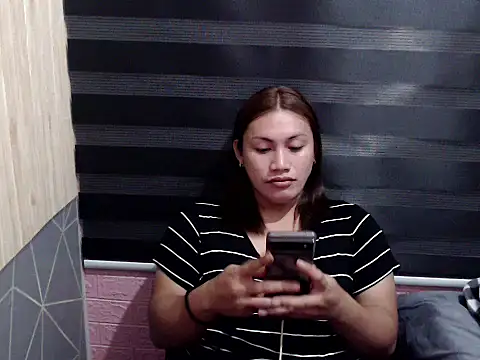 Zoanfckr17 online show from 18, 1, 2026