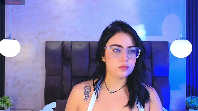 vicky grey online show from 8, 3, 2026