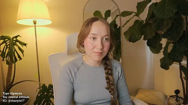 Scarlett NoirMuse online show from 9, 3, 2026