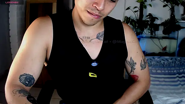Snapshot of Magnuz_Col chatting on 5, 7, 2026 Magnuz Col online show from 5, 7, 2026