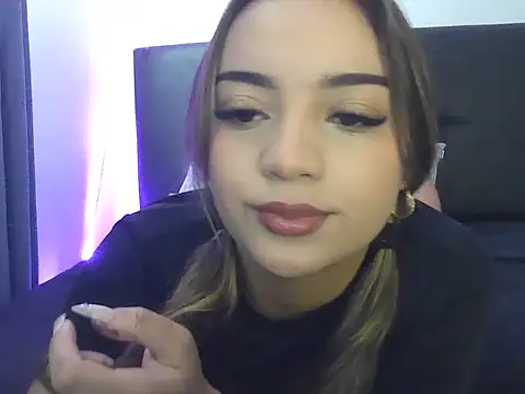 Snapshot of Itsgabyx chatting on 7, 2, 2026 Itsgabyx online show from 7, 2, 2026