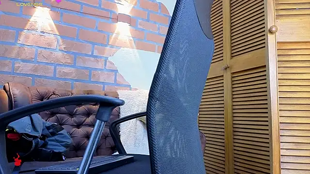 mister eithan online show from 2, 3, 2026