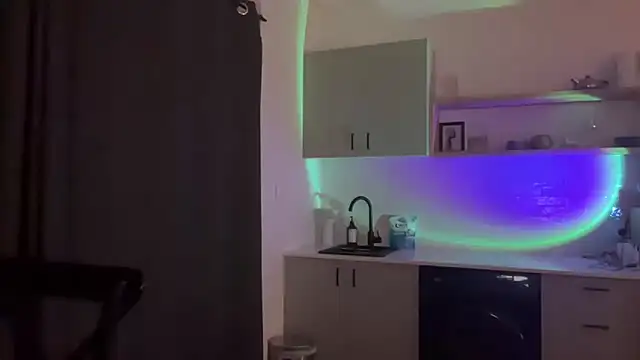 xopeachybaby online show from 26, 4, 2026