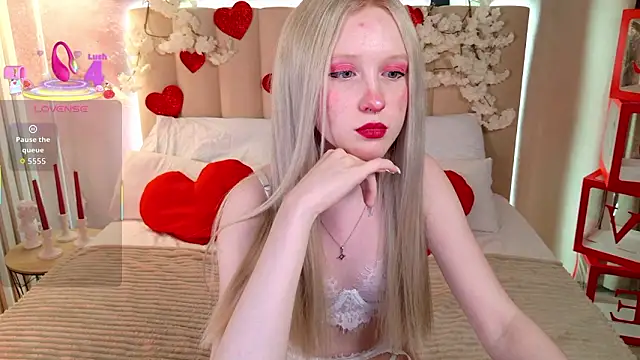 Snapshot of Sia_Hart chatting on 15, 2, 2026 Sia Hart online show from 15, 2, 2026