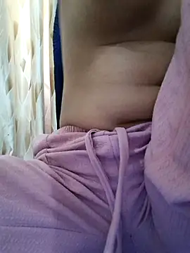 Lesbian 17 online show from 19, 1, 2026